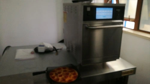 في المطاعم الإيطالية في شنغهاي، الصين