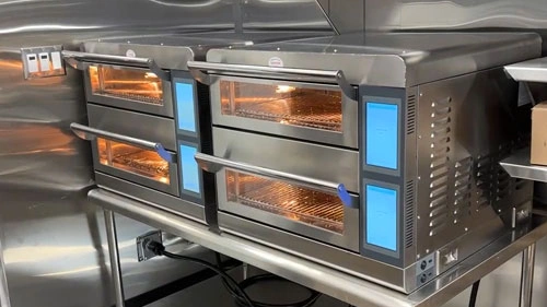 في تطبيقات تقديم الخدمات الغذائية التجارية في كندا